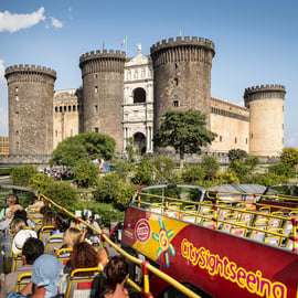 Bus touristique de Naples : deux lignes, billet 24 heures