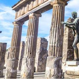 Z portu w Neapolu: Wycieczka z biletami na Wezuwiusz i Pompeje