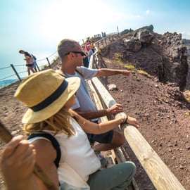 Sorrento: tour de día completo a Pompeya y al Monte Vesubio