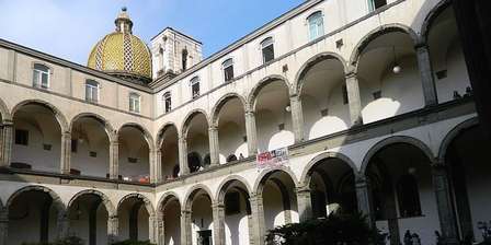 Cloître San Pietro Martire (Faculté des Lettres et de Philosophie)