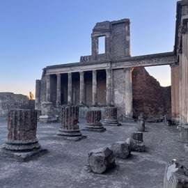 From Positano: Pompeii Ruins Small Group Guided Tour