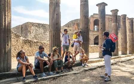 Sorrento: Full-Day Pompeii and Mount Vesuvius Tour