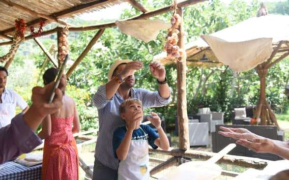 Sorrento: Pizza Lesson, Wine, and Limoncello at a Local Farm