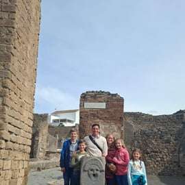Pompeii: Skip-the-Line Private Tour for Kids and Families
