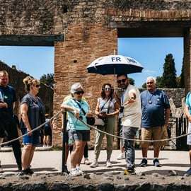 Výlet do Pompejí z výletní lodi s archeologem a autobusem