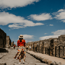 De Nápoles: Visita guiada a pé a Pompeia com bilhete de entrada e comboio