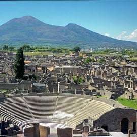 Depuis Naples : visite des fouilles de Pompéi et du Vésuve avec guide et billet coupe-file