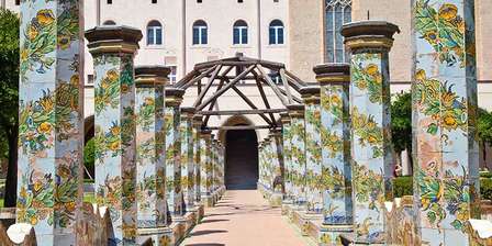Kloostergangen van Santa Chiara