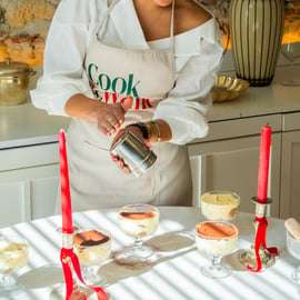 Kochkurs Neapel: Pasta und Tiramisu im Restaurant am Meer