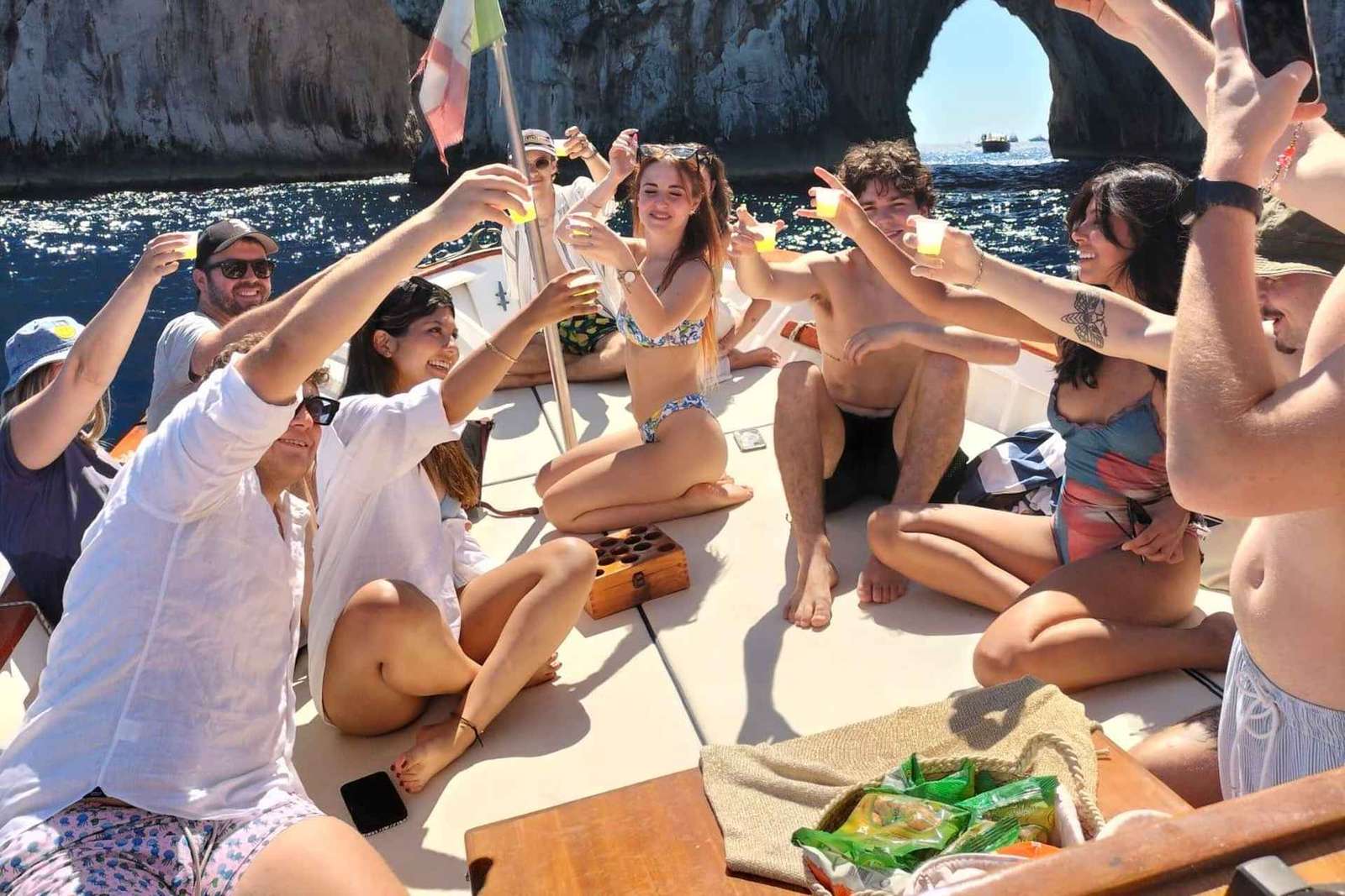 Plavba kolem Capri pro malé skupiny s ochutnávkou limoncella