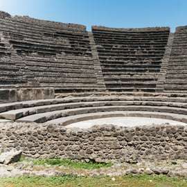 Pompeii and Vesuvius Day Trip with Pizza Lunch