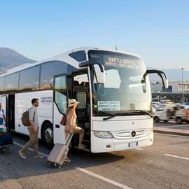 Aeropuerto de Nápoles: Lanzadera de ida a la Costa Sorrentina desde Nápoles