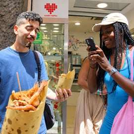 Nápoles: Excursão a pé histórica e com comida de rua