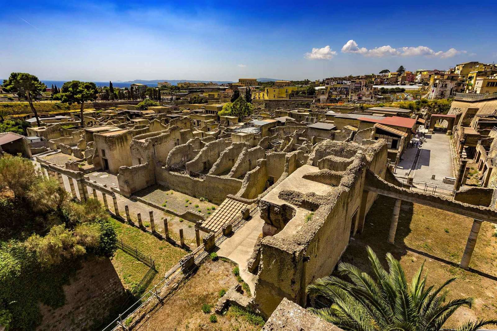 Pompeii, Herculaneum, & Vesuvius Full-Day Tour