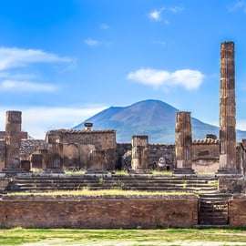 Z portu w Neapolu: Wycieczka z biletami na Wezuwiusz i Pompeje