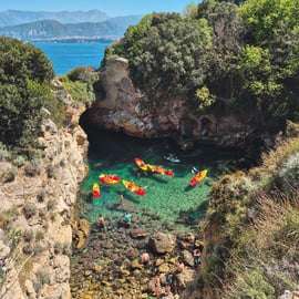 Sorrento: Kajaková túra v malé skupině do Bagni Regina Giovanna