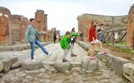 Pompeii: Happy Tour for Children