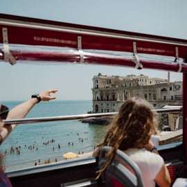 Bus touristique de Naples : deux lignes, billet 24 heures
