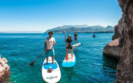 Sorrento: SUP Paddleboard Tour naar Bagni Regina Giovanna