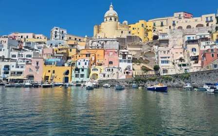 Procida: privé boottocht met zeezicht en snorkelen