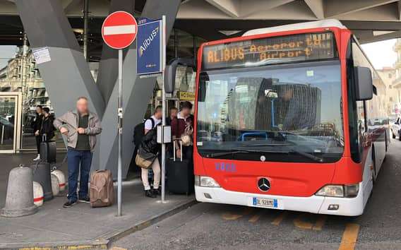 Naples Airport: Bus Transfer to/from Naples Maritime Station