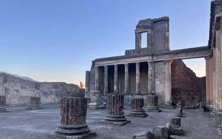 From Positano: Pompeii Ruins Small Group Guided Tour