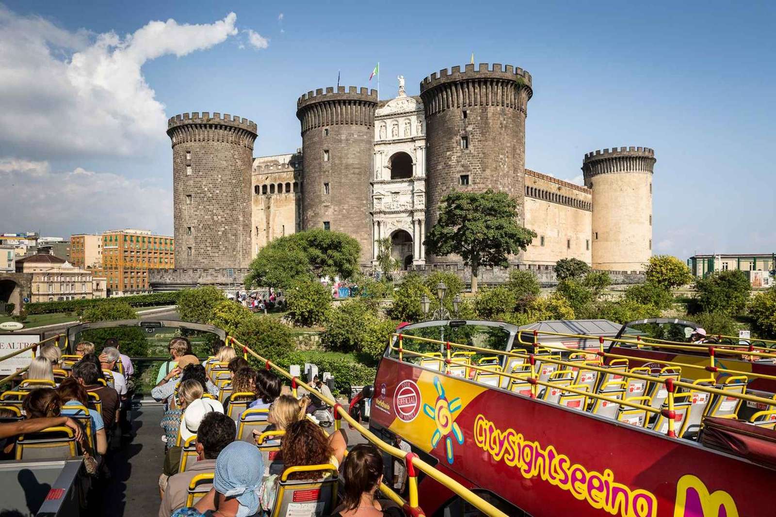 Bus touristique de Naples : deux lignes, billet 24 heures