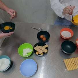 Naples: Pasta and Tiramisu Cooking Class with Local Chef
