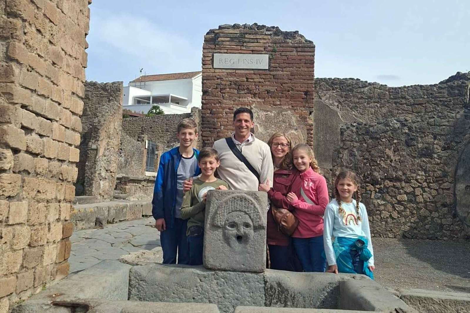 Pompeii: Skip-the-Line Private Tour for Kids and Families