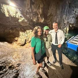 Z Neapolu: Prywatny transfer w jedną stronę do Sorrento
