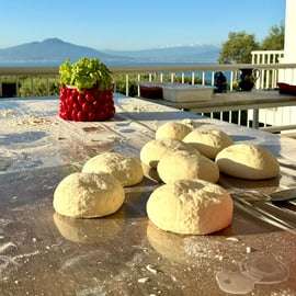Sorrento: Pizza Making Class with Nino