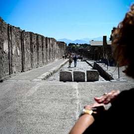 Pompeii Tour with Archaeologist and Skip-the-Line Entry