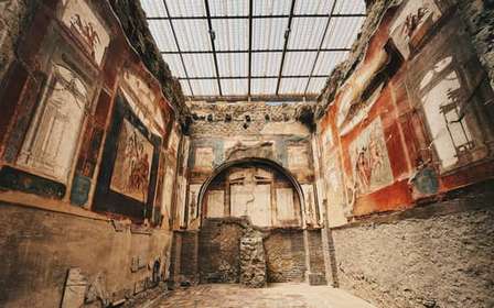 Herculaneum Tour from Naples with Private Guide and Transfer