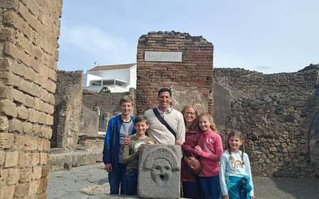 Pompeii: Skip-the-Line Private Tour for Kids and Families