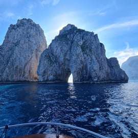 Vanuit Sorrento: Rondvaart Capri met bezoek aan de Blauwe Grot